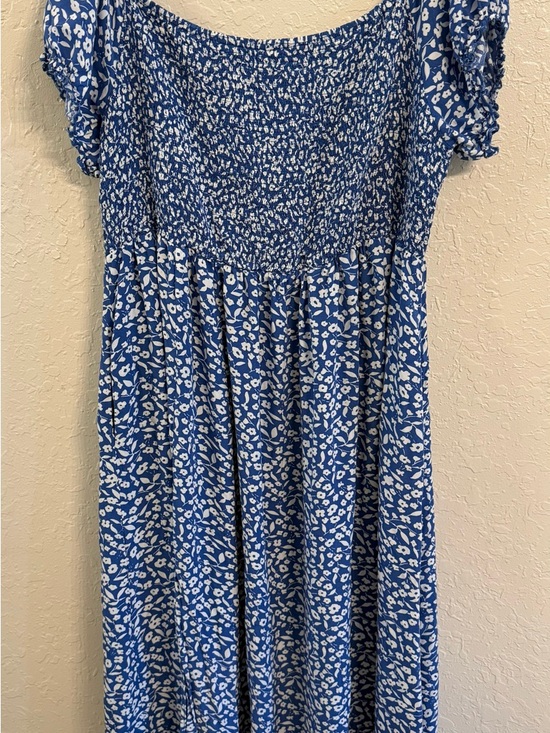 SHEIN Dresses & Skirts - Blue Floral Smocked Midi Dress